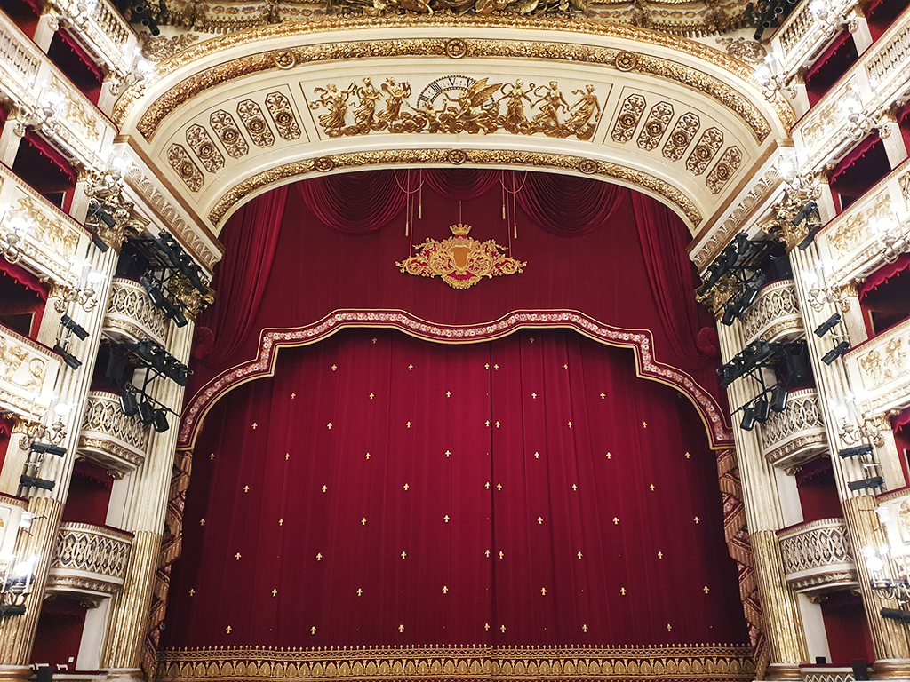 Napoli, Teatro San Carlo, palcoscenico